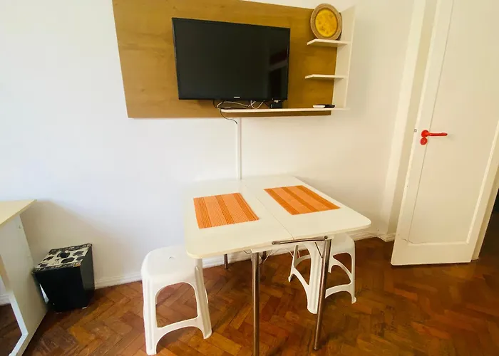 Studio Completo Na Praia De Copacabana , Claro E Silencioso, Com Ar, Wifi, Netflix, Ate 3 Pessoas, Pauloangerami Br502 Rio de Janeiro
